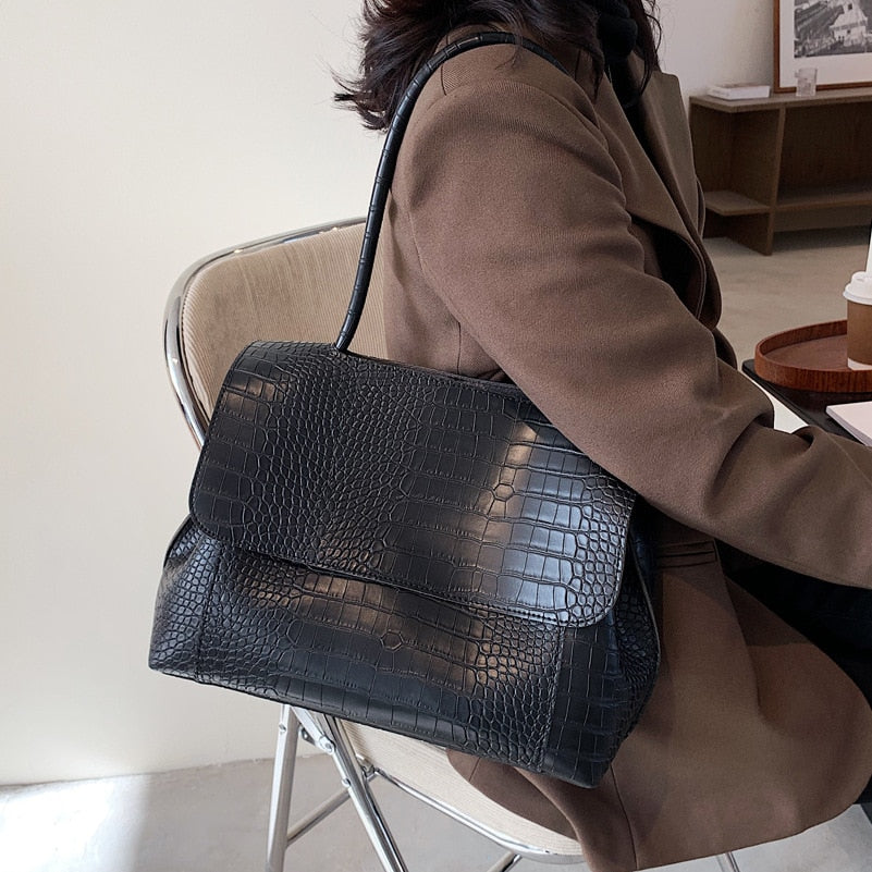 Designer Crocodile Pattern women handbag Large Capacity  Shoulder Bags for female 2022 Casual Totes Pu Leather messenger bag