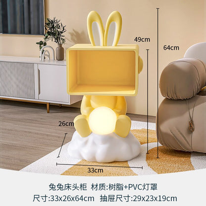 Night Stands for Bedroom Creative Bedside Table Floor Lamp Luxury Modern Nightstands Resin Storage Cabinet Animal Art Decoration