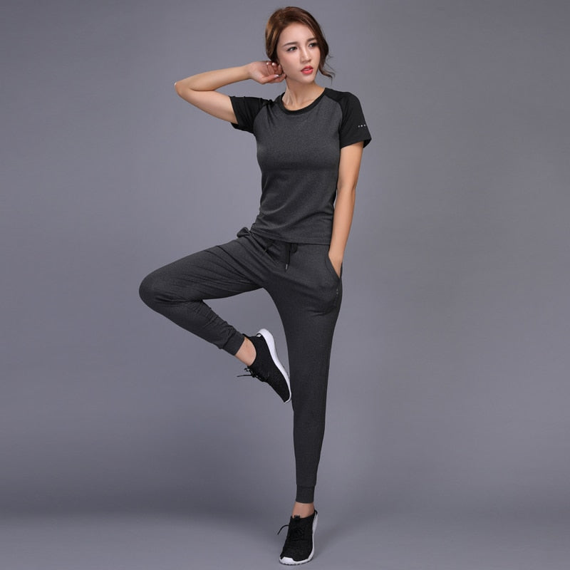 New Women&#39;s Sportswear For Yoga Sets Jogging Clothes Gym Workout Fitness Training Sports T-Shirts Running Pants Leggings Suit